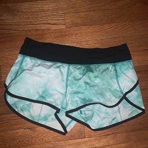Lululemon Short Shorts